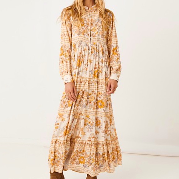 NWT Spell Meadowland Gown in Cream size Medium - Picture 3 of 13